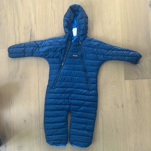 Patagonia snowsuit, 12 months